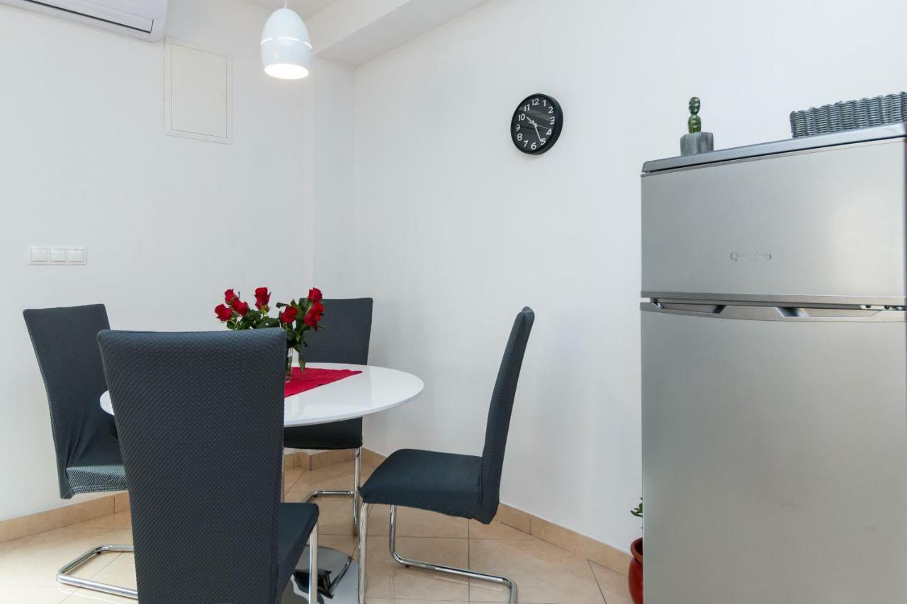Apartment Jurasin Kastela Luaran gambar